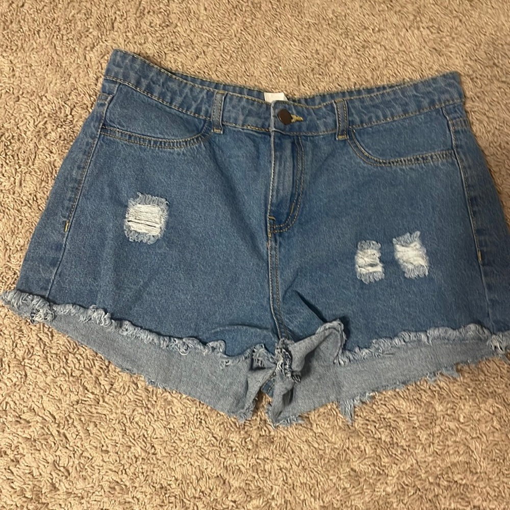 Summer Jean Shorts with Small Rips